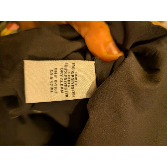 Eliza‎ J floral skirt black and red abstract flowers size 4 with pockets - Picture 5 of 6